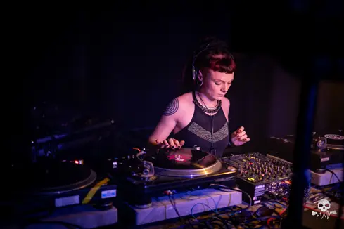 Oldschool Waves invites Exiles — Chinastraat, Gent — photo 4 sur 148