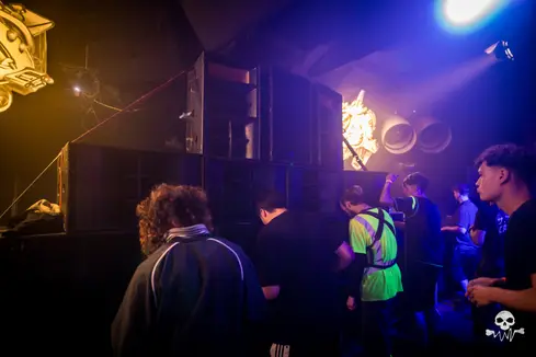 Oldschool Waves invites Exiles — Chinastraat, Gent — photo 15 sur 148