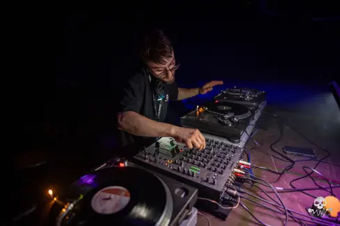 Oldschool Waves invites Exiles — Chinastraat, Gent — photo 28 sur 148