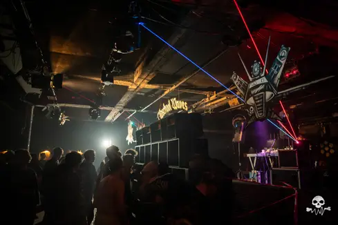Oldschool Waves invites Exiles — Chinastraat, Gent — photo 31 sur 148