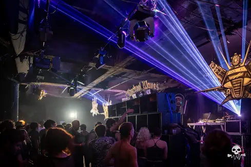 Oldschool Waves invites Exiles — Chinastraat, Gent — photo 33 sur 148