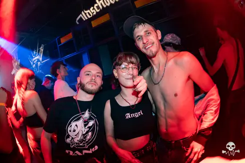 Oldschool Waves invites Exiles — Chinastraat, Gent — photo 51 sur 148
