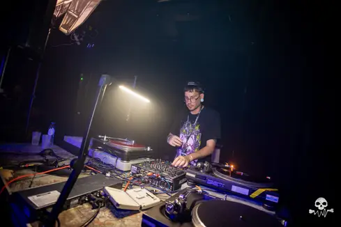 Oldschool Waves invites Exiles — Chinastraat, Gent — photo 95 sur 148