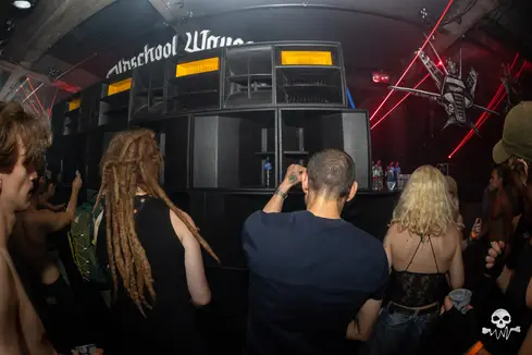 Oldschool Waves invites Exiles — Chinastraat, Gent — photo 112 sur 148