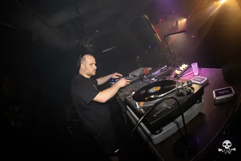 Oldschool Waves invites Exiles — Chinastraat, Gent — photo 127 sur 148