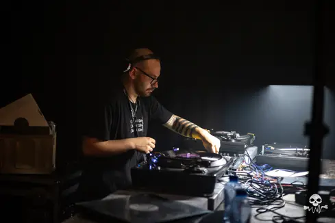 Oldschool Waves invites Exiles — Chinastraat, Gent — photo 139 sur 148