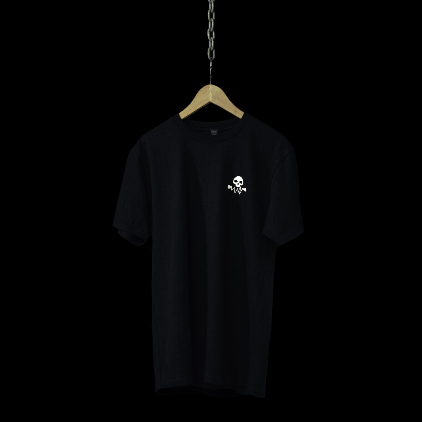 Oldschool Waves Shooting -packshot tee shirt TR-909 de face